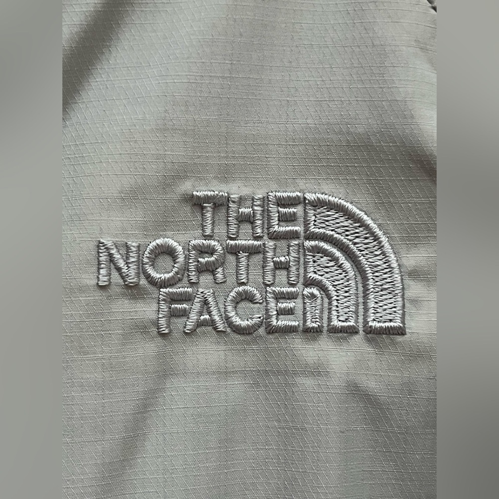 The North Face Women's HyVent Silver Long Rain Jacket Hooded Parka - Picture 12 of 12